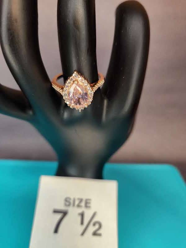 Size 7.5 Rose Gold Halo Teardrop Ring