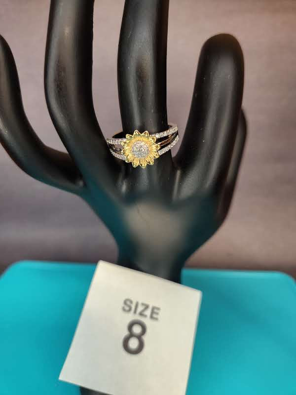 Size 8 Sunflower Split-Shank Ring