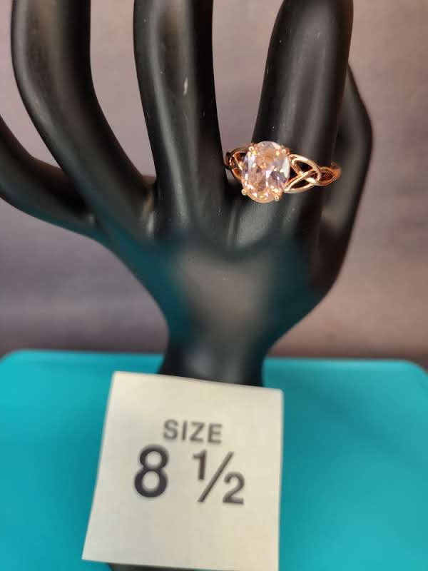 Size 8.5 Oval Pink Morganite Celtic Knot Ring