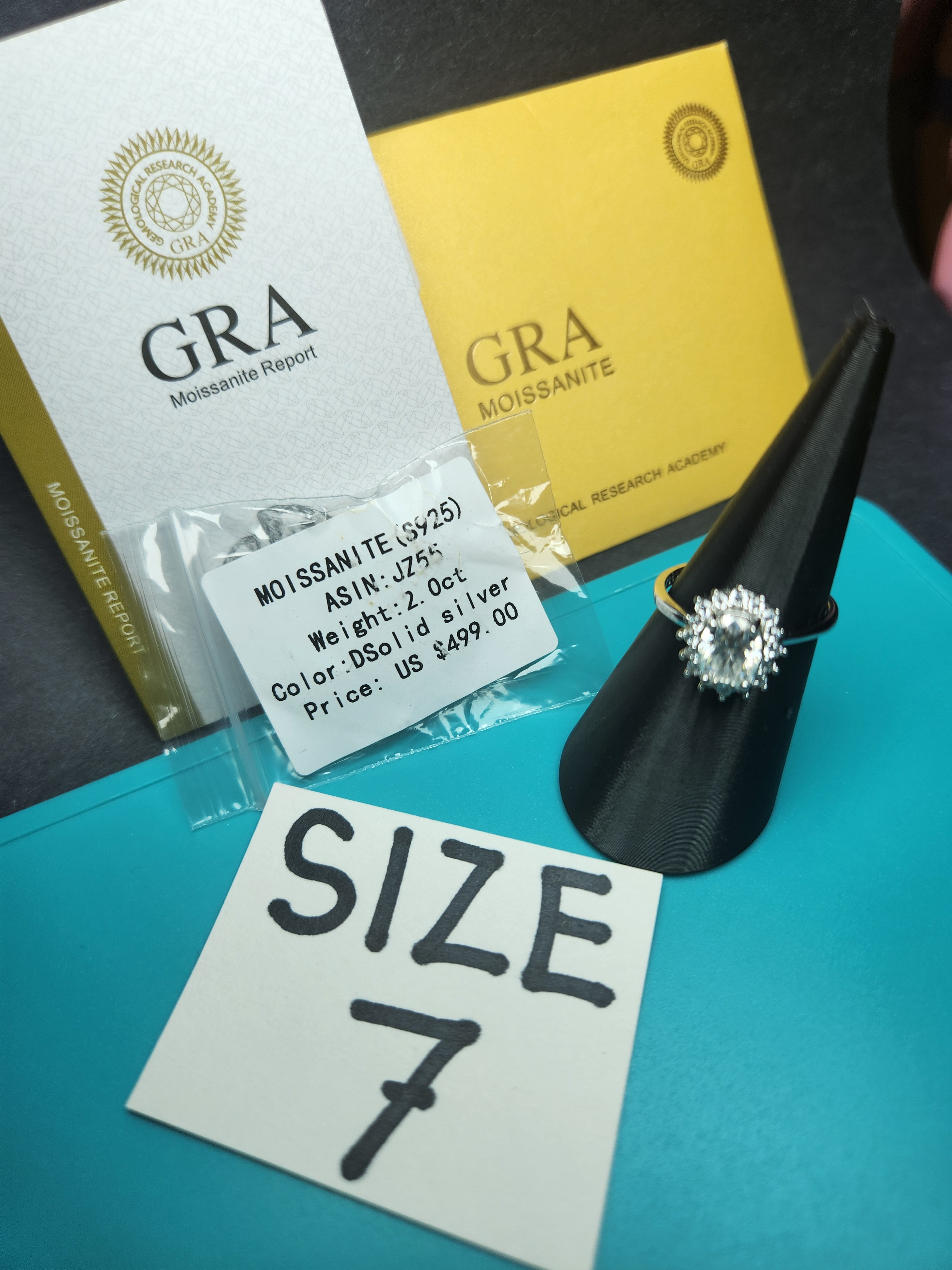 Stunning 2.0ct Oval/Cushion Cut Moissanite Halo Ring | S925 Sterling Silver | Size 7 | GRA Certified