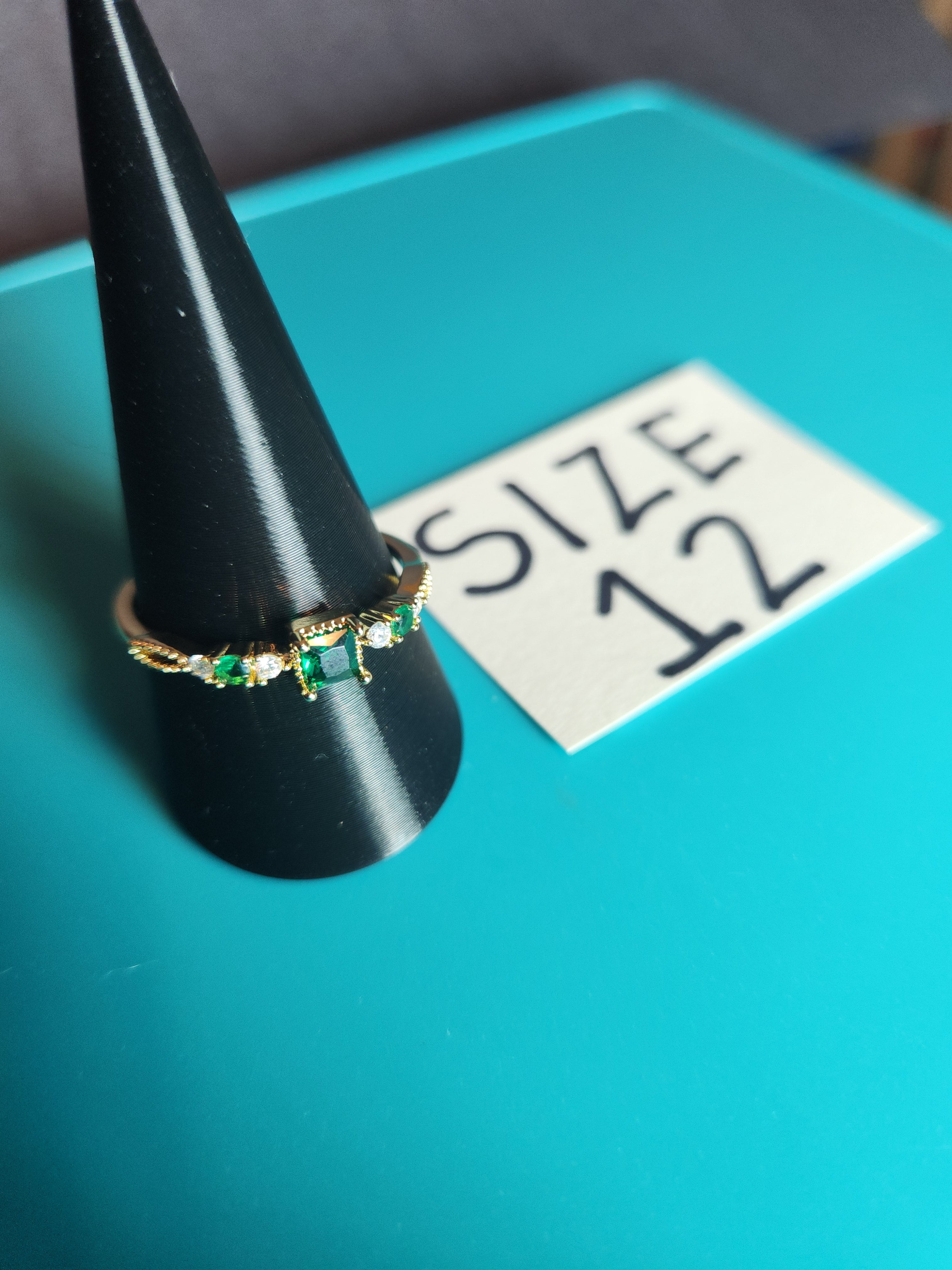 Gold-Tone Stainless Steel Emerald Green Accent Ring – Size 12