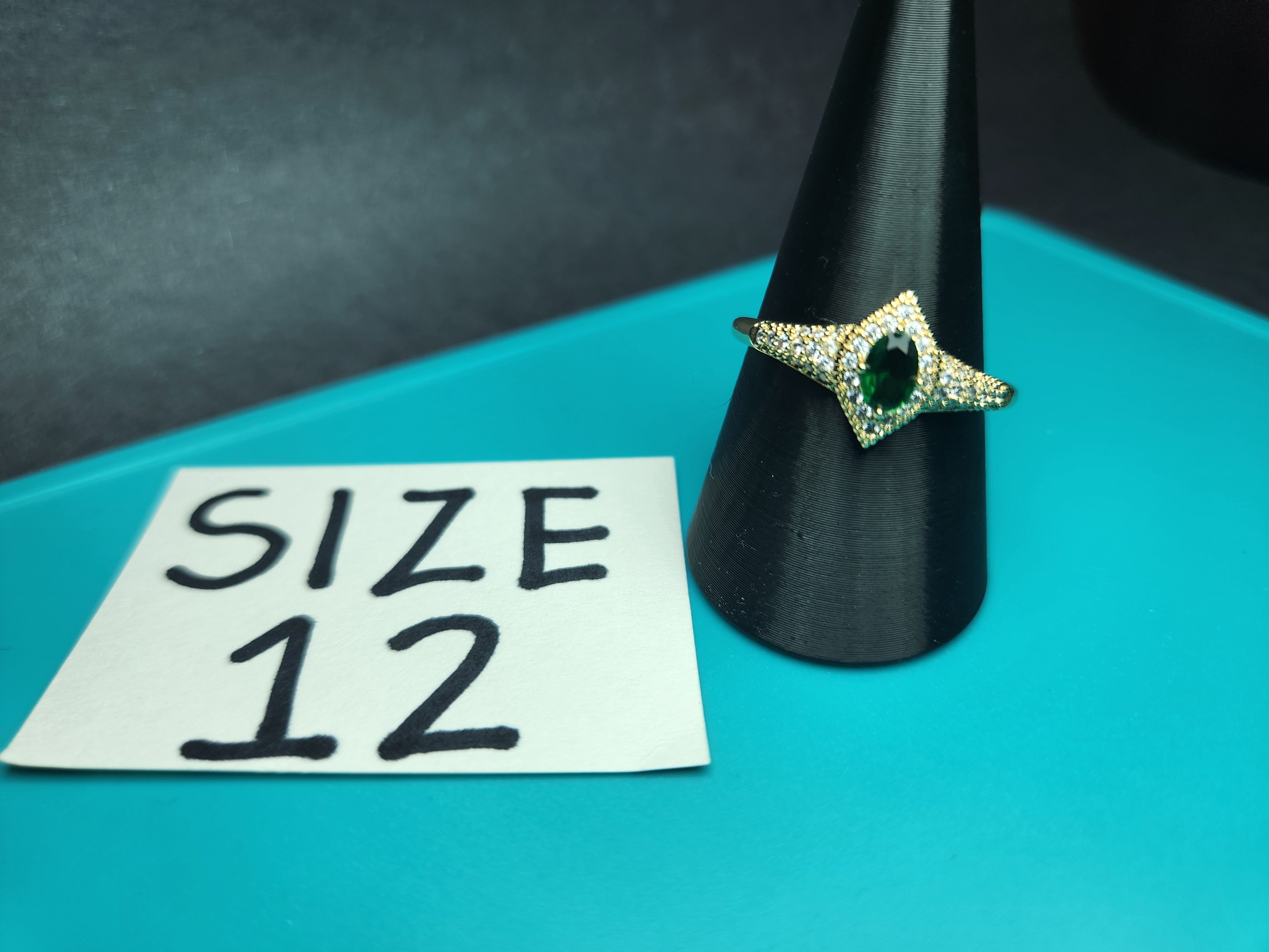 Size 12 Emerald Green Starburst Ring | Gold Stainless Steel Vintage Statement Ring