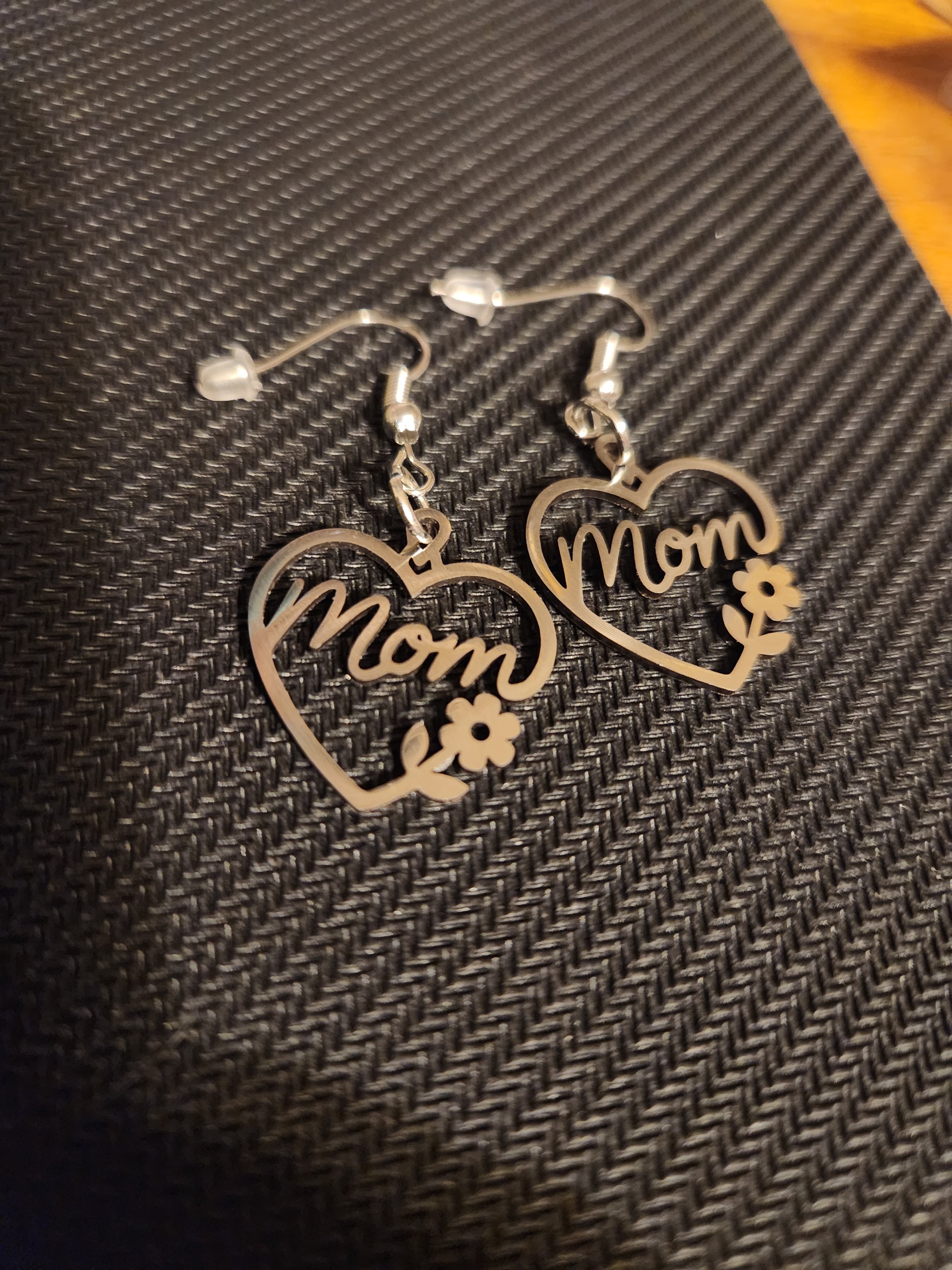 Stainless Steel "Mom" Heart Cutout Earrings 💞🌻