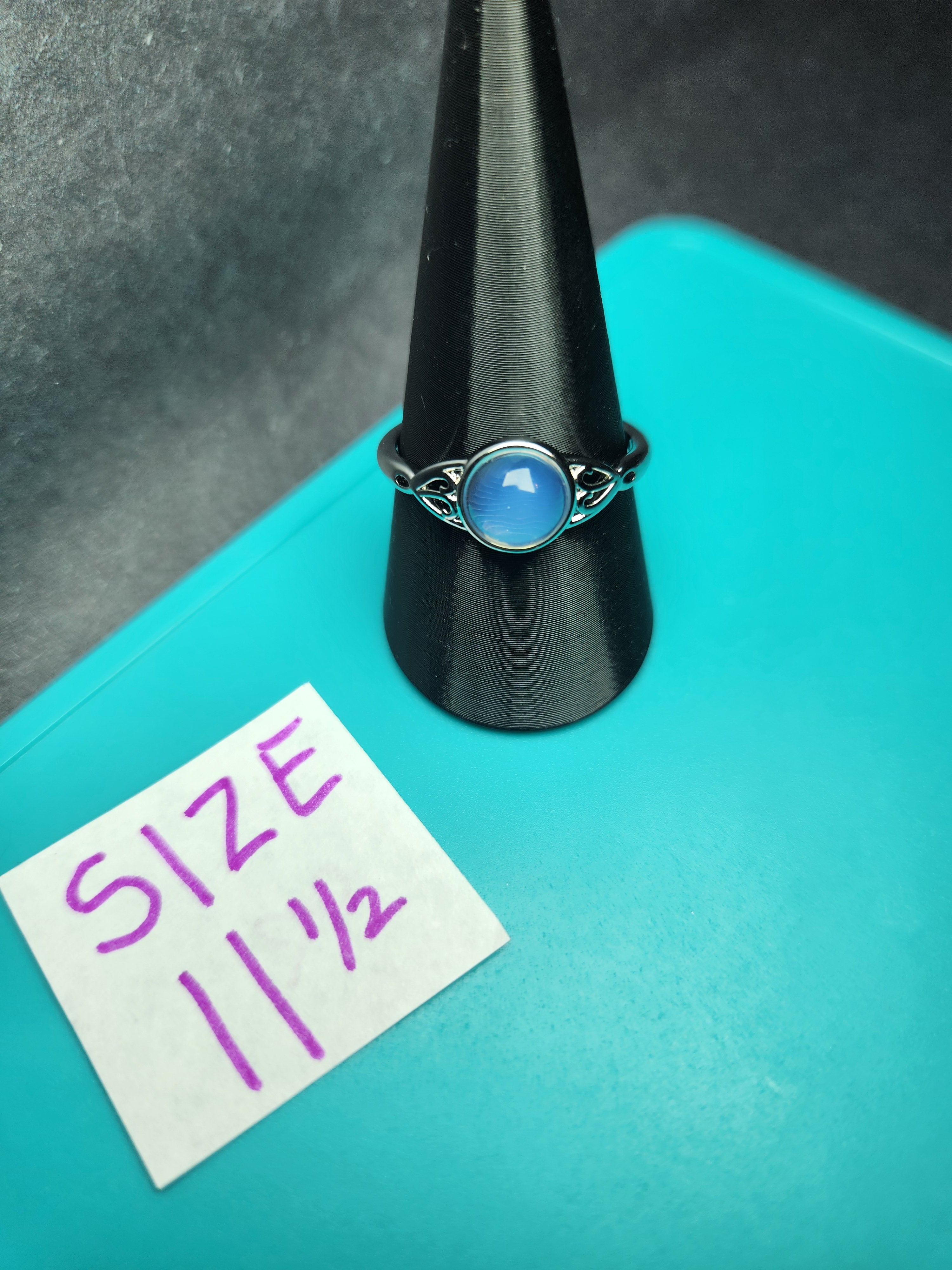 Blue Cat's Eye Celtic Filigree Ring - Size 11.5 Stainless Steel